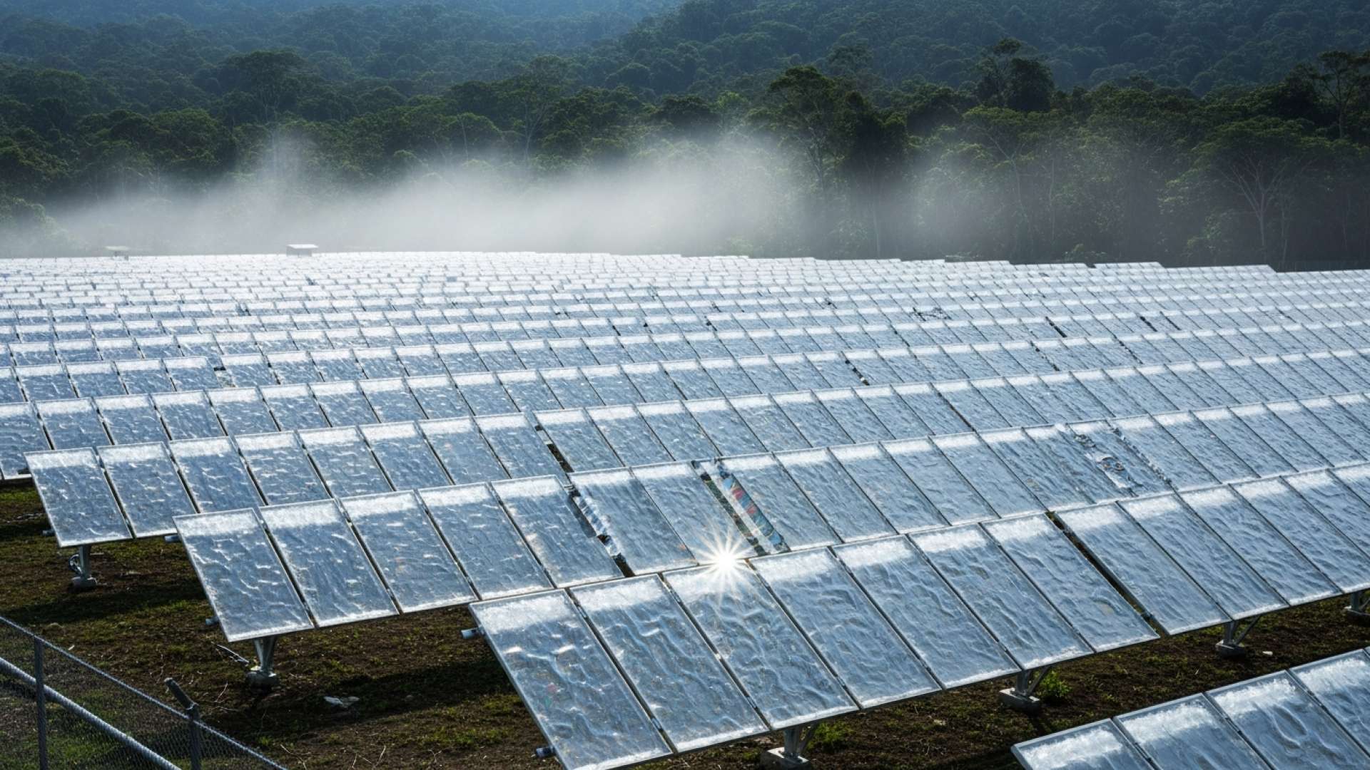 ICE、旧火力発電所跡地を大規模太陽光発電施設に転用
